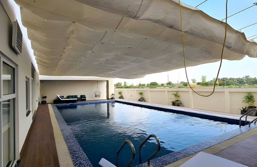 Kasur Apartamento | CASA DOLCE Two-Bedroom luxury Apartment with Pool, Gym & Cinema