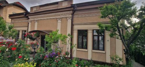 Campulung Moldovenesc Casa | Casa Domnească Rarau