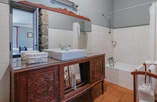 Guimaraes Cama Y Desayuno | Casa Dos Pombais