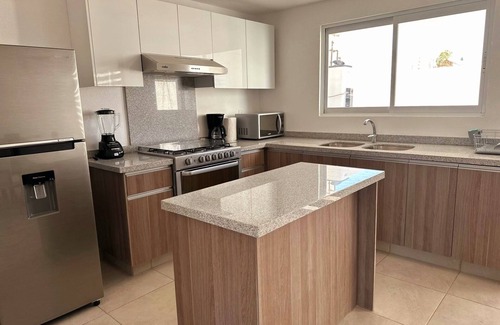 Boulevard Barra Vieja Casa | Casa Dream Diamante Acapulco C4C, with private beach club.