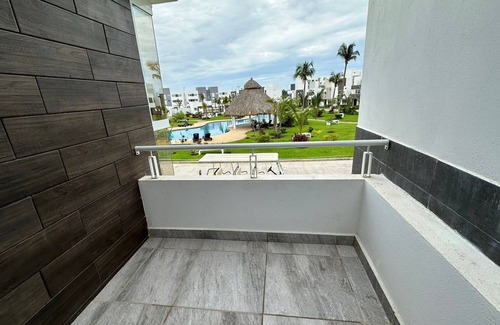 Boulevard Barra Vieja Casa | Casa Dream Diamante Acapulco C4C, with private beach club.