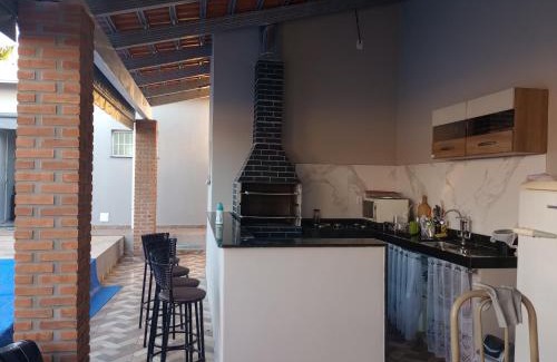 Botucatu Casa | Casa e Área de lazer em Rubião Júnior