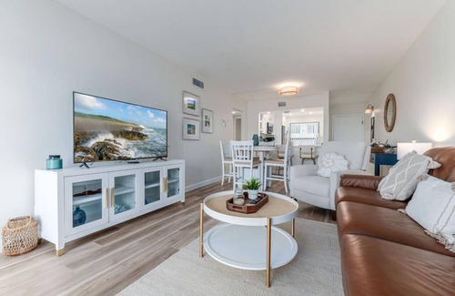 Casa del Mar Apartamento | Casa E-106 Bay View Ground Floor Fully Updated!