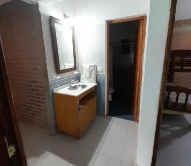 Villa Parque Siquiman Casa | CASA EL GRINGO ubicada en Villa Parque Siquiman con vista al río tres habitaciones y capacidad para ocho personas
