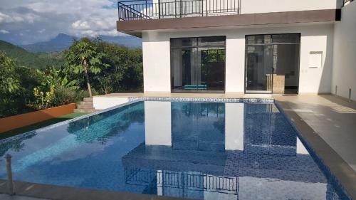 Apulo Casa | CASA EL MIRADOR