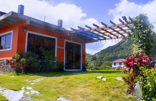 La Laguna Casa | Casa Elalto Panamá - Cabaña de Montaña En San Carlos Panamá