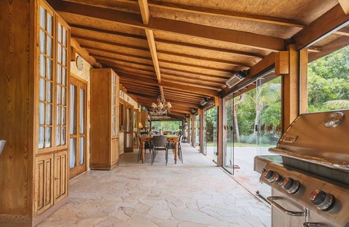Amparo Casa | Casa em Amparo com Piscina e Conforto