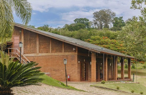 Amparo Casa | Casa em Amparo com Piscina e Conforto