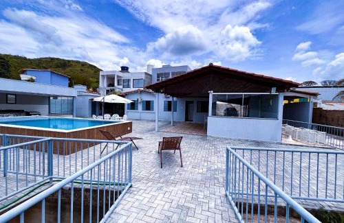 Capitolio Casa | Casa em Capitólio com piscina e vista para lago | W1