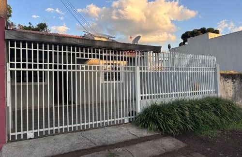 Sao Lourenco Casa | Casa em Curitiba perto da Pedreira e Opera de Arame, com Ar Condicionado 3Quartos