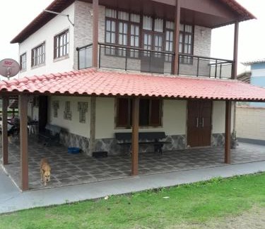 Jacone Casa | Casa em frente a praia de Jaconé
