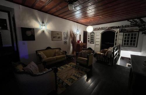 Nogueira Casa | Casa em Itaipava Piscina Lareira e Pet Friendly