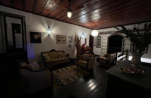 Nogueira Casa | Casa em Itaipava Piscina Lareira e Pet Friendly