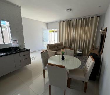 Tupy Casa | Casa em Itanhaém com Piscina e Ar condicionado à 900 Metros da Praia