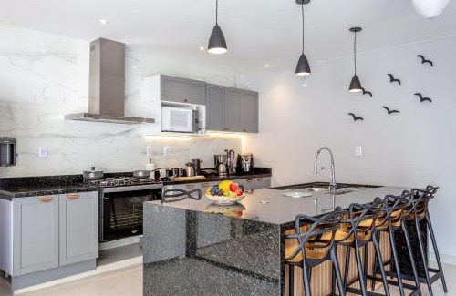 Mambucaba Casa | Casa em Paraty com 4 Suítes, Piscina e Churrasqueira Próximo Praias