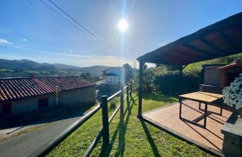 Sales Casa | Casa en aldea frente a la Sierra de el Sueve