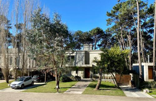 El Placer Casa | Casa en Barrio Cerrado en Rincón del Indio cerca del mar