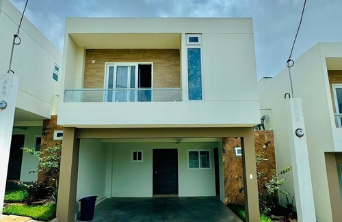 Villa Canales Casa | Casa en condominio con seguridad