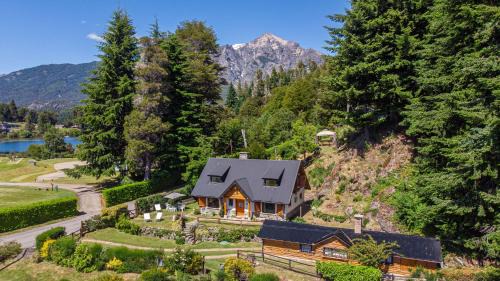 Llao Llao Chalet De Esquí | Casa en Llao Llao con vista al lago y campo de golf
