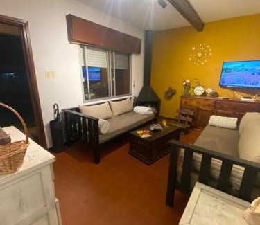 Piriapolis Casa | Casa en Piriápolis con piscina Zona céntrica