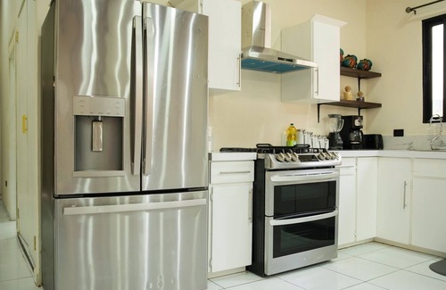 Intibuca Casa | Casa en Residencial Luna Maqui. Seguridad 24/7