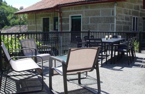 Nogueira de Ramuin Casa | Casa en Viñoas (Ribeira Sacra)