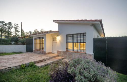 Villa Carlos Paz Casa | Casa en Villa Carlos Paz con Pileta , Quincho y Jardín a Pasos del Centro