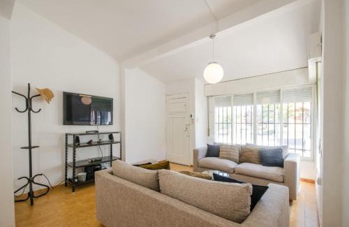 Villa Carlos Paz Casa | Casa en Villa Carlos Paz con Pileta , Quincho y Jardín a Pasos del Centro