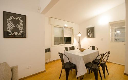Villa Carlos Paz Casa | Casa en Villa Carlos Paz con Pileta , Quincho y Jardín a Pasos del Centro