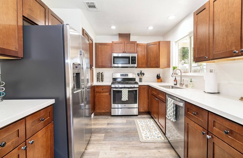 Citrus Heights Casa | ¡La dicha! Gema oculta elegante, limpia y relajante