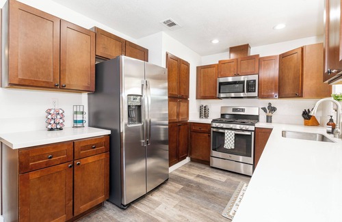 Citrus Heights Casa | ¡La dicha! Gema oculta elegante, limpia y relajante