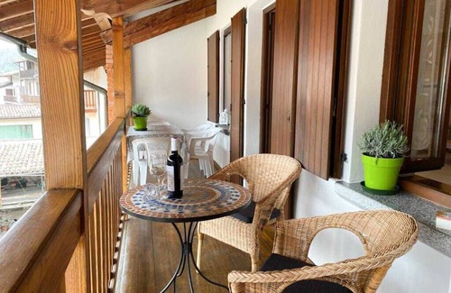 Idro Apartamento | Casa Enrica tipo E2, hasta 4 personas, a 200 m del lago, lugar tranquilo y muy romántico