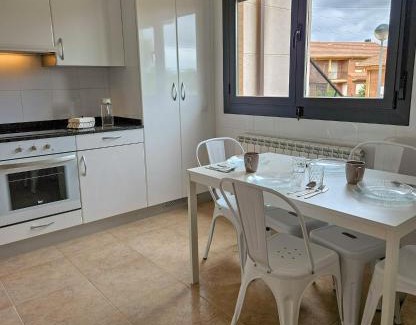 Urunuela Apartamento | Casa Entre Viñas, jardin privado y piscina comun