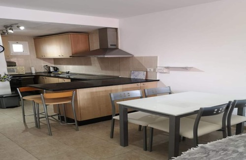Caleta de Fuste Apartamento | CASA Esmeralda 2 bedroom poolside apartment, 2 TerracesFREE WI FI, FREE VIEW T V