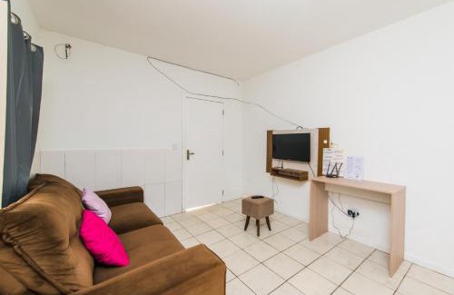 Palhoca Casa | Casa Espaçosa com quintal interno