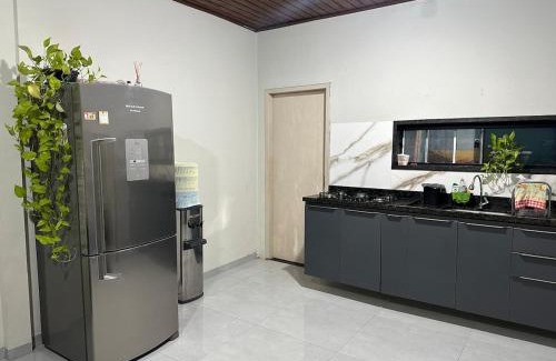 Porto Velho Casa | Casa espaçosa dentro de condomínio -até 8 hóspedes
