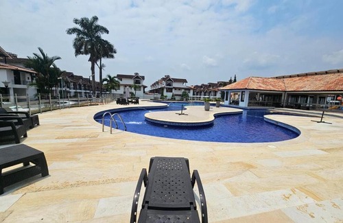 Villavicencio Casa | Casa Espectacular con Jacuzzi Privado