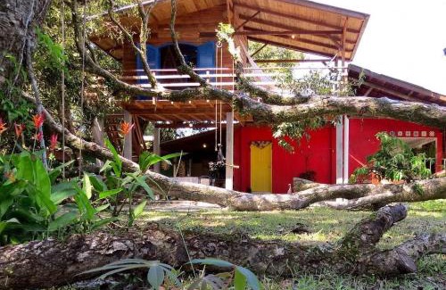 Paranagua Casa | Casa Estilosa e Rústica com Vista para o Pôr do Sol da Ilha do Mel!
