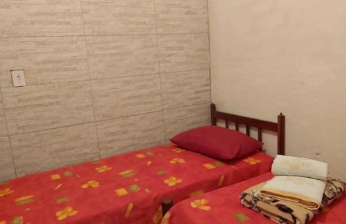 Novo Gloria Casa | CASA EXCELENTE DE 2 QUARTOS C ÁREA GOURMET E WI-FI