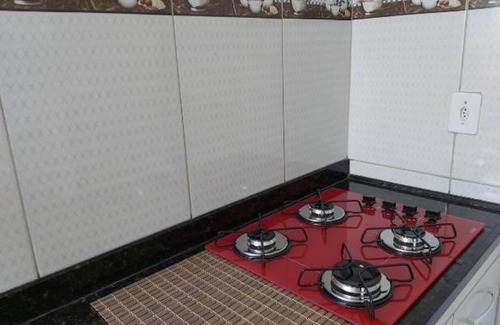 Novo Gloria Casa | CASA EXCELENTE DE 2 QUARTOS C ÁREA GOURMET E WI-FI