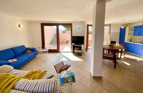 Putzu Idu Casa | Casa Fabiola - Large Seaside House for Families and Groups near Putzu Idu Beach