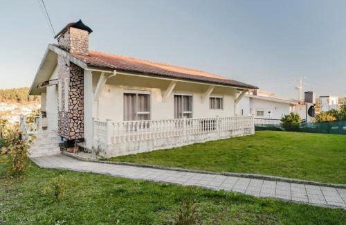 Sao Jorge de Selho Casa | Casa Familiar - Espaçosa, confortável e sossegada