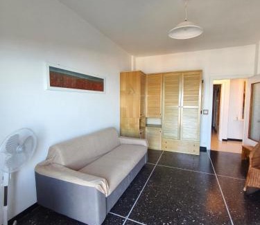 Varazze Apartamento | Casa Fannì Comodità, vista mozzafiato, parcheggio