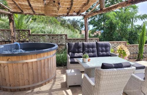 Lloret Blau Casa | Casa Feliç (10-12 personen)