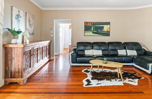 Heritage Park Casa | Casa Foresta - Victorian Style Charming 4BR Home