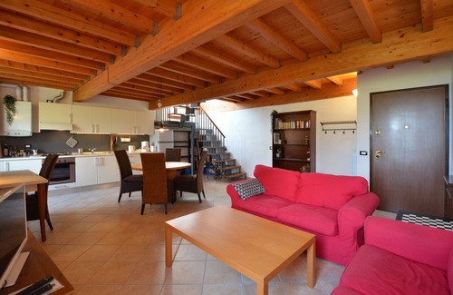 Fornico Apartamento | Casa FORNICO: 2 apartamentos con terrazas y vistas impresionantes del lago de Garda