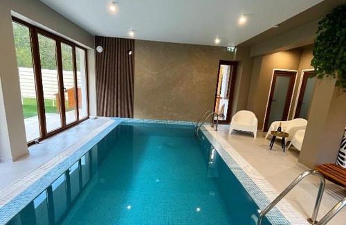 Frasinet Chalet De Esquí | Casa Forrest & SPA