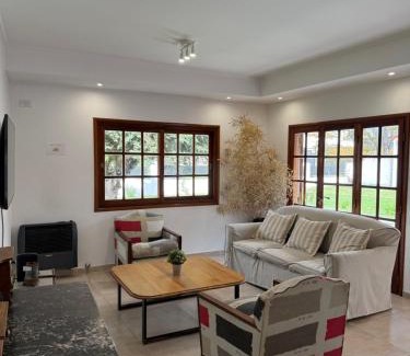 Chascomus Casa | Casa Franklin, A media cuadra de la laguna!