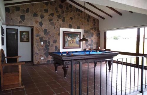 Toca Chalet De Esquí | Casa frente al lago - Toca, Boyacá