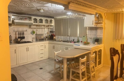 Banos de Agua Santa Casa | Hospedaje Casa Frida a 4 minutos de la ciudad, ideal para familias o grupos